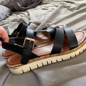 Unisa platform sandals